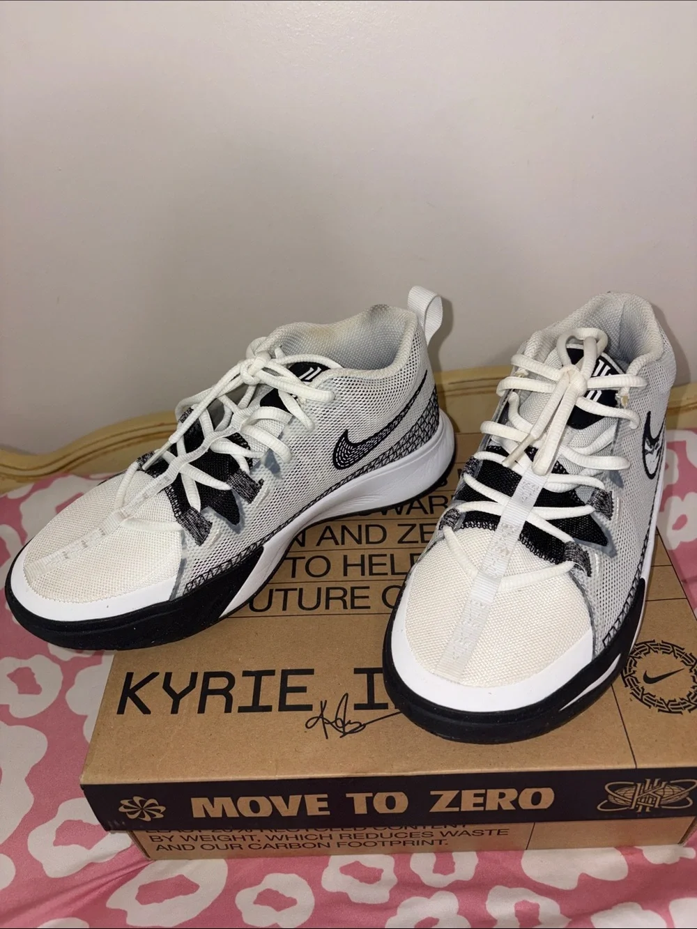 Nike Kids White and Black Mesh Lace-Up Sneakers